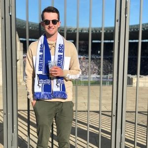 Meet your Posher, Robert